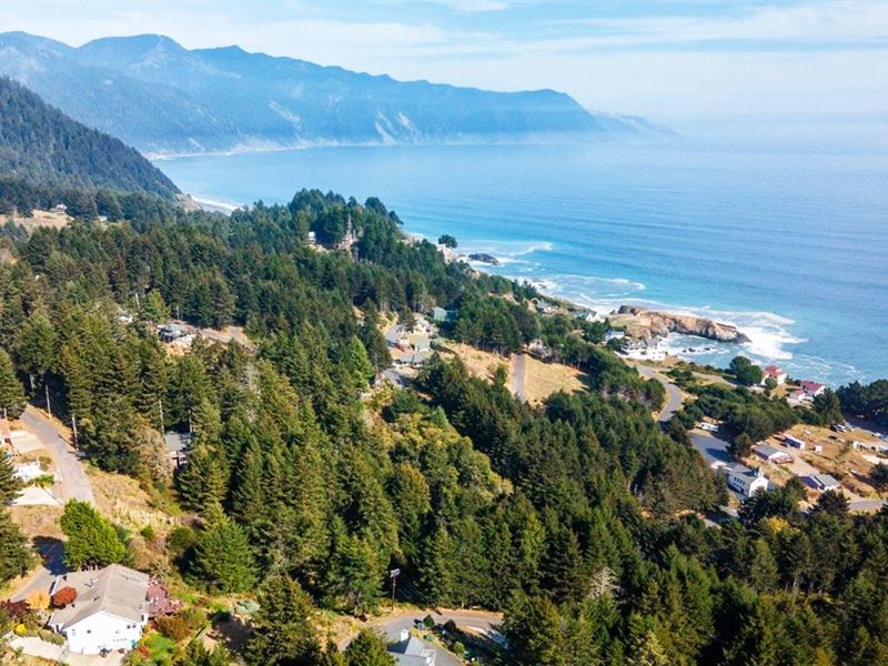 13K Sqft in Shelter Cove, CA : Shelter Cove : Humboldt County : California