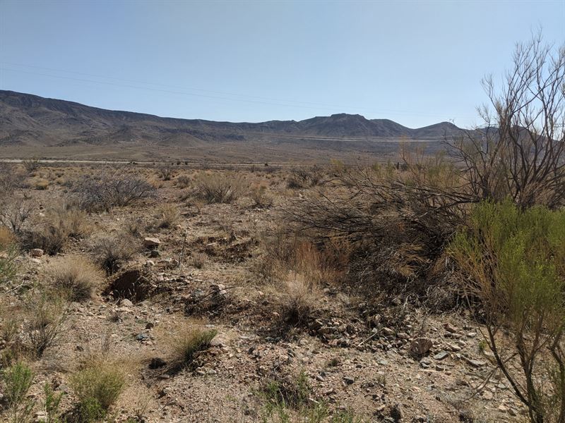 Just Off The Iconic Route 66 : Yucca : Mohave County : Arizona