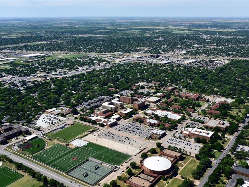 7k Sqft in Wichita Falls, TX : Wichita Falls : Wichita County : Texas