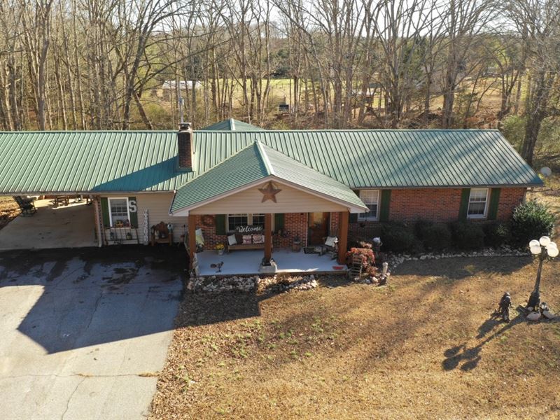 Brick Ranch with Acreage : Iva : Anderson County : South Carolina