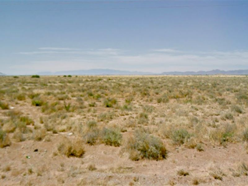 1/2 Sunsites 0.85 Acre Lot : Sunsites : Cochise County : Arizona