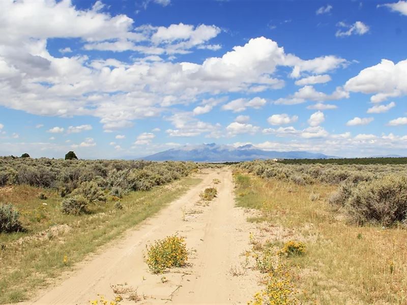 Panoramic Views, Off-Grid Living : San Luis : Costilla County : Colorado