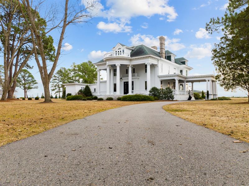 Bed & Breakfast Marina for Sale : Belhaven : Beaufort County : North Carolina
