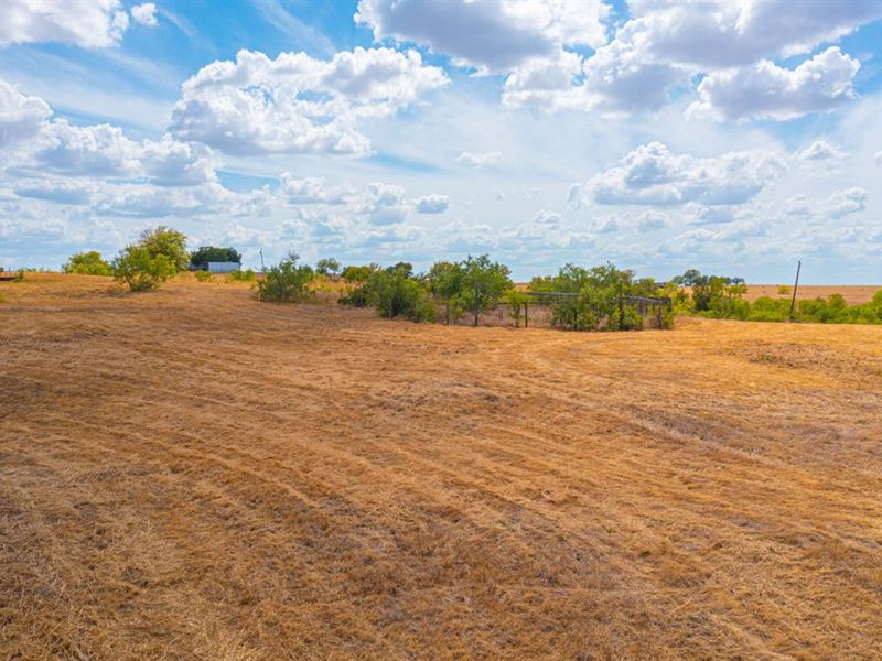 Owner Financed Lot Near Austin : Coupland : Williamson County : Texas