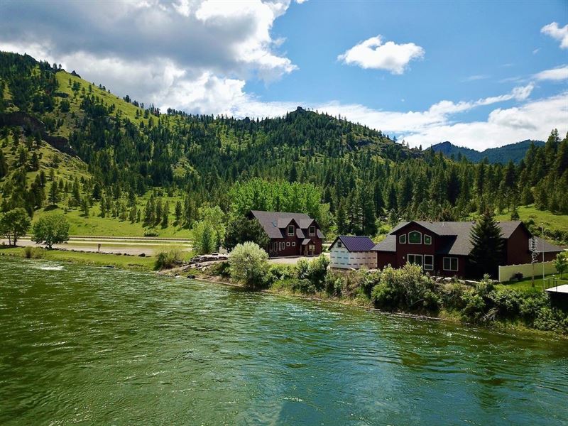 Irresistible Riverfront Residence : Craig : Cascade County : Montana