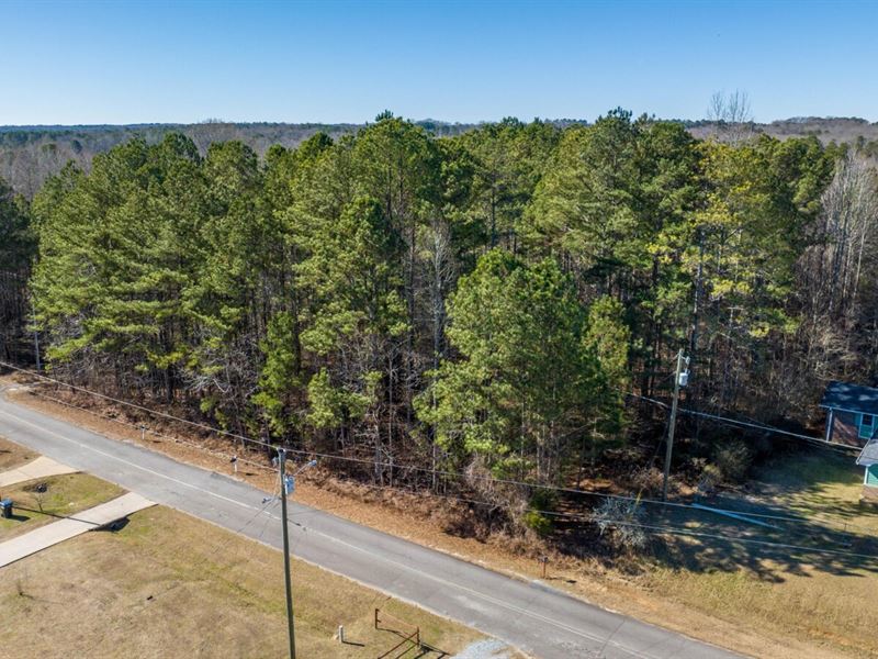 .5 Acre with Paved Road Frontage : Carrollton : Carroll County : Georgia