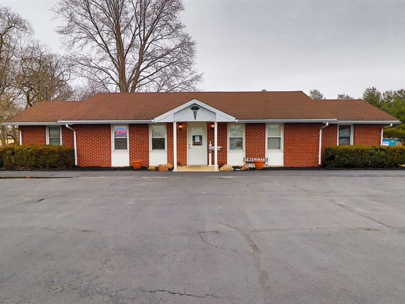 Lakeside Vet. Clinic : Paris : Edgar County : Illinois