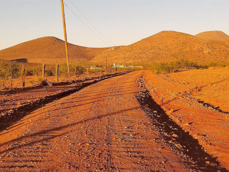 2.71 Ac Unrestricted Raw Land : Elfrida : Cochise County : Arizona