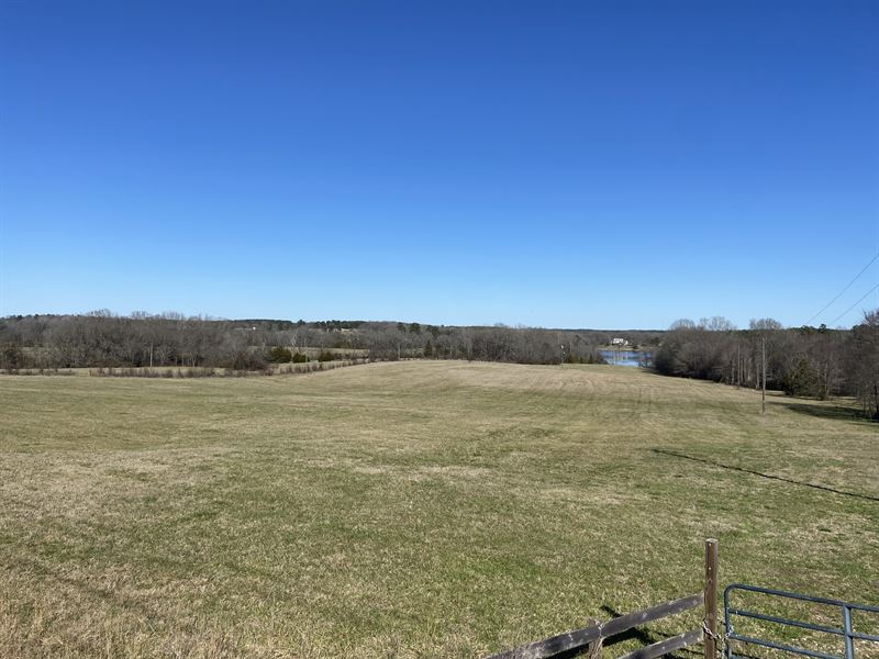 Wateroaks Mini Farm, Private Lake : Waterloo : Laurens County : South Carolina