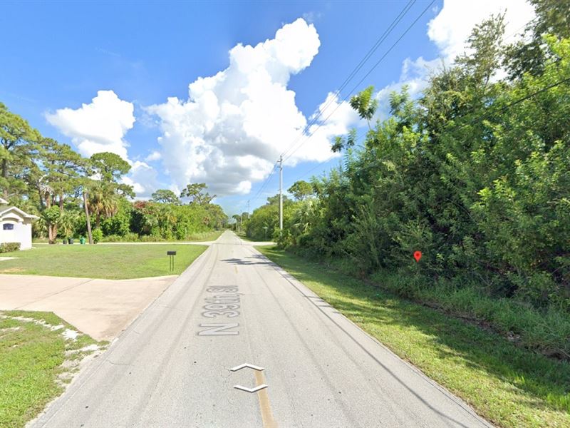 Corner Lot in Beautiful Fort Pierce : Fort Pierce North : Saint Lucie County : Florida
