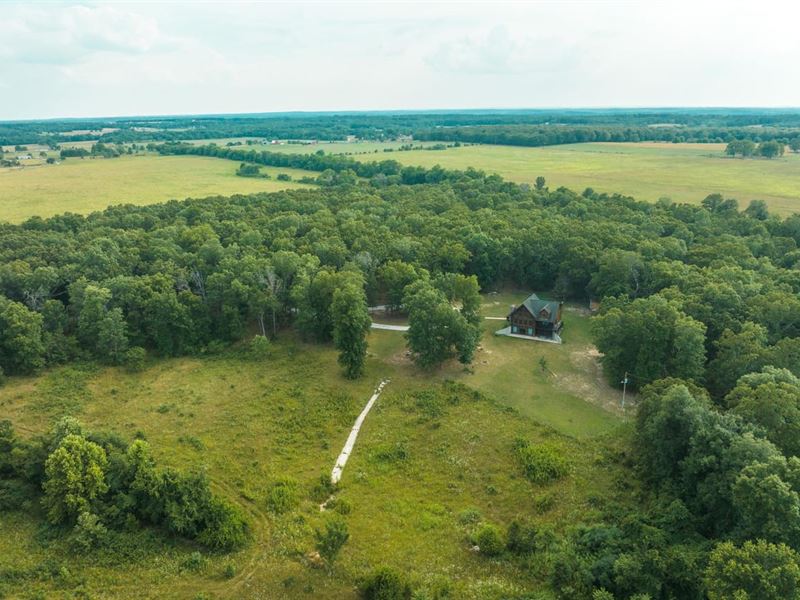 Cabin in The Woods : Edgar Springs : Phelps County : Missouri