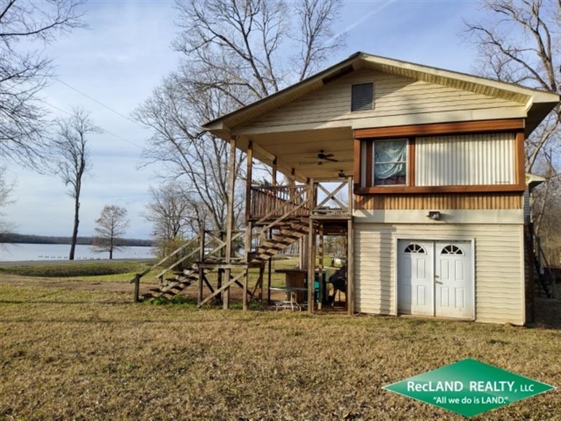 Camp On Larto Lake : Jonesville : Catahoula Parish : Louisiana