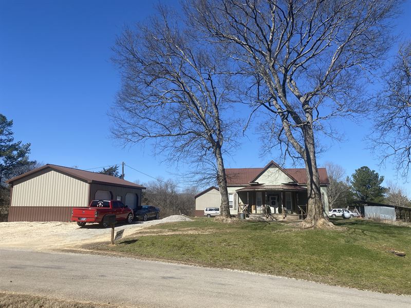 Country Home for Sale, Shops : Olivehill : Hardin County : Tennessee
