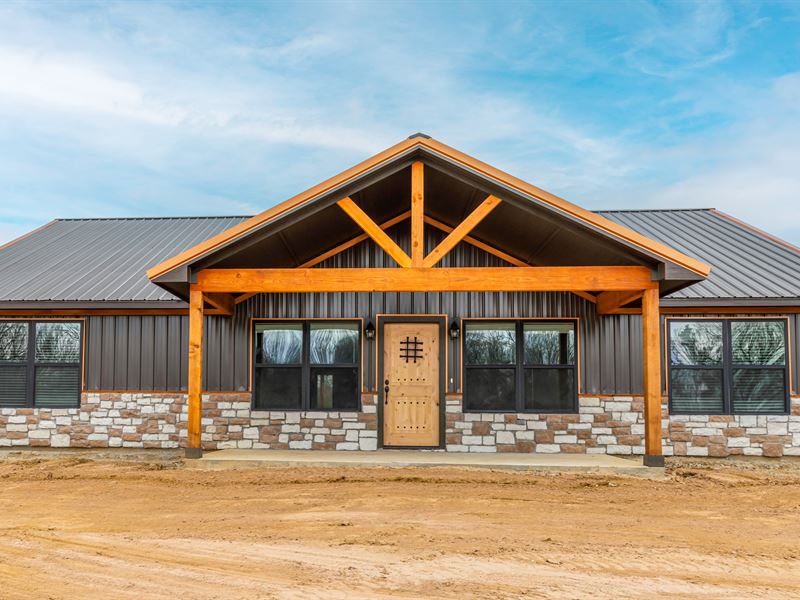 Luxury New Custom-Built Home, Paris : Paris : Lamar County : Texas