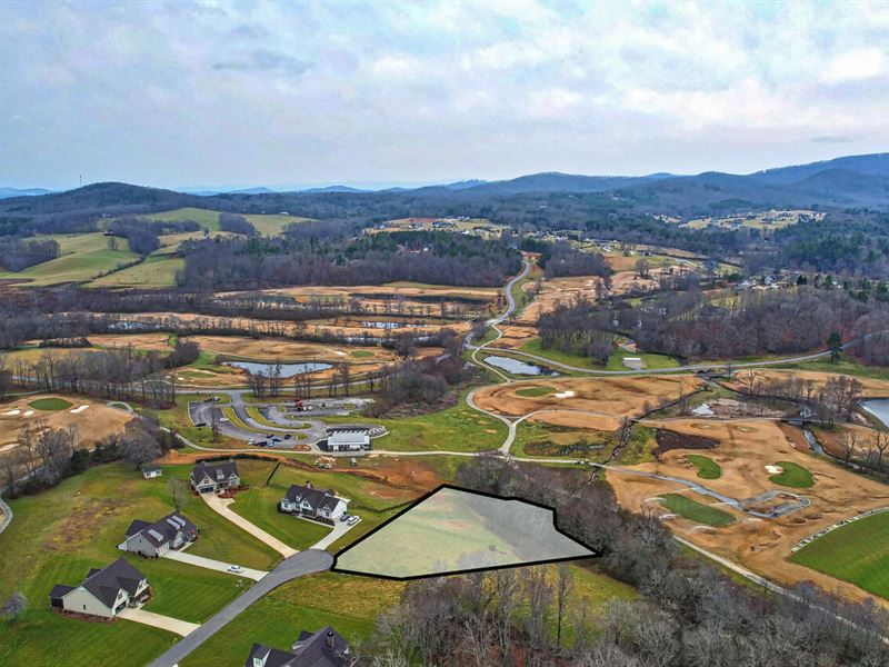 Upscale Golf Community Amenities : Blairsville : Union County : Georgia