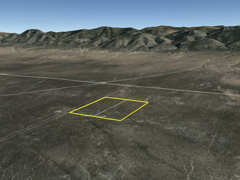 Clear Skies and Mountain Views : Wells : Elko County : Nevada