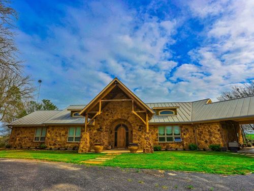 Placid Farm : Lockhart : Caldwell County : Texas