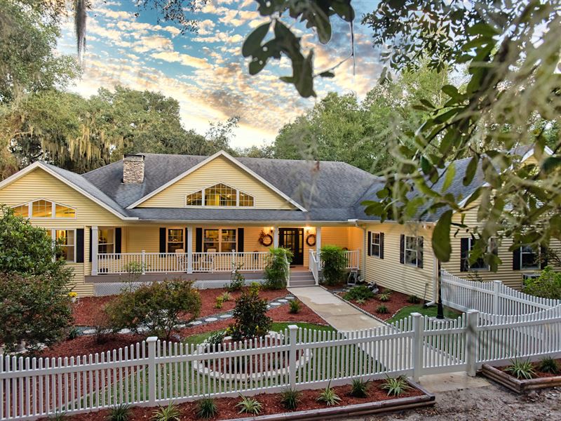 First Class Elegance : Keystone Heights : Bradford County : Florida