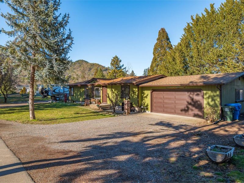8362 Rogue River Hwy : Grants Pass : Josephine County : Oregon