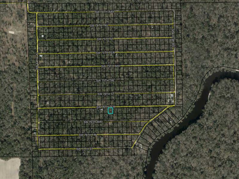 RV Campsite Near Suwannee River : Jasper : Hamilton County : Florida