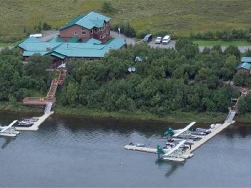King Salmon Lodge : King Salmon : Bristol Bay Borough : Alaska