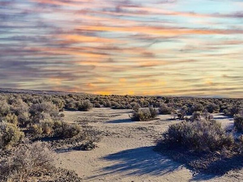 Beautiful Sunsets : Christmas Valley : Klamath County : Oregon