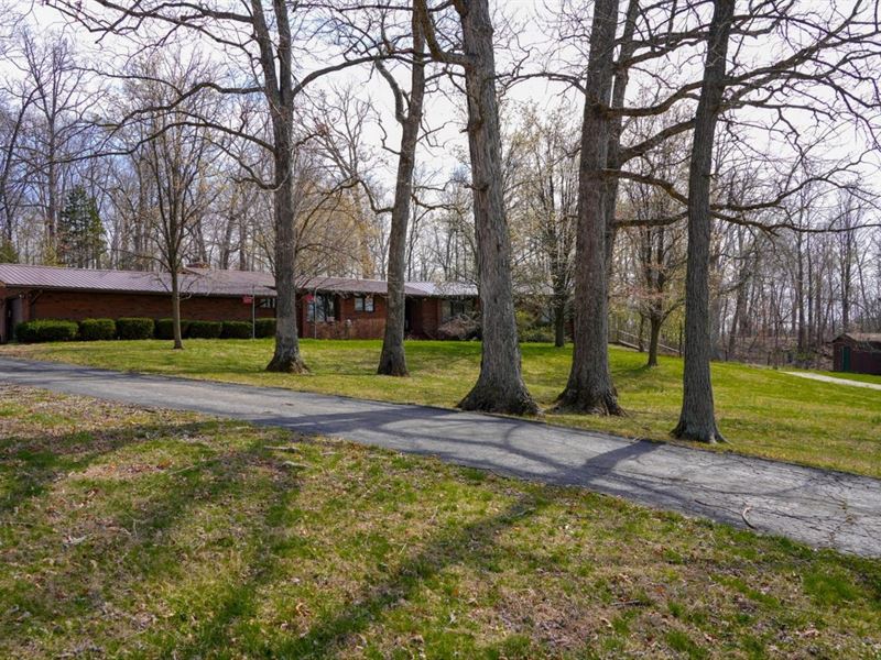 Charming Brick Home on 10 Acres : Paoli : Orange County : Indiana