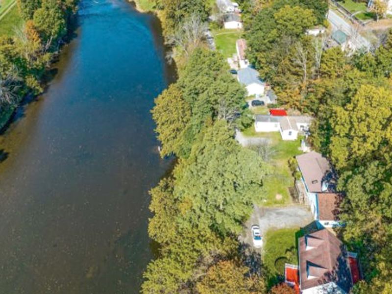 24K Sqft in Hawley, PA : Hawley : Wayne County : Pennsylvania