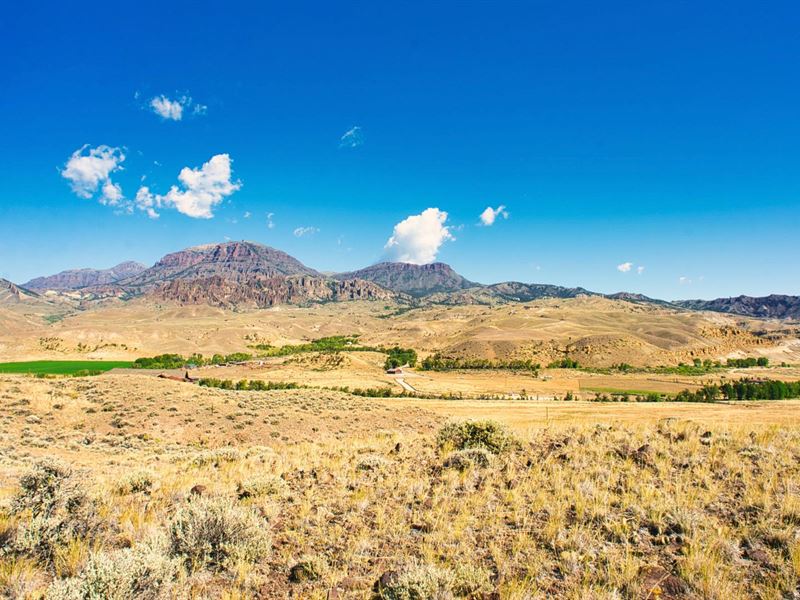 Mountain Views Near National Forest : Cody : Park County : Wyoming