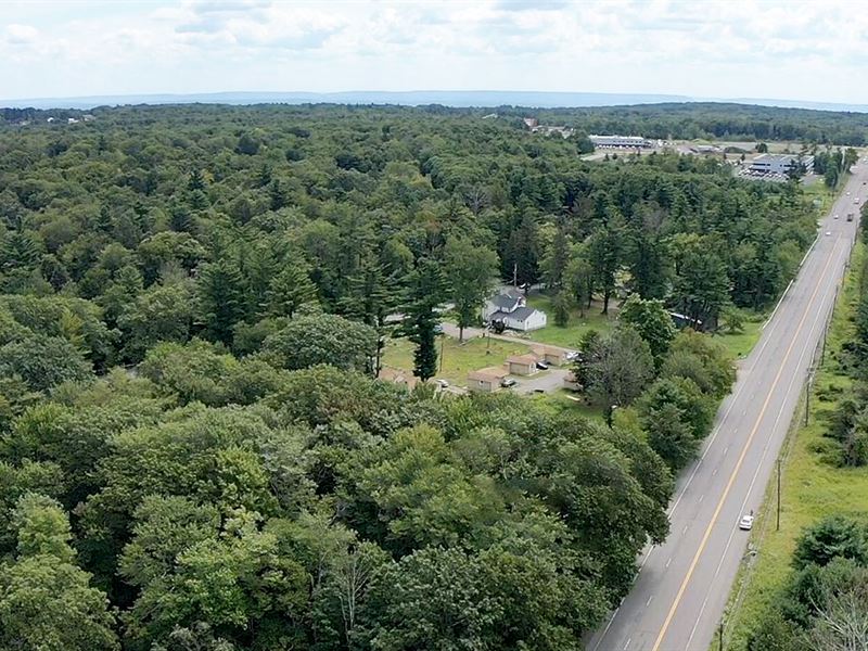 32K Sqft in Coolbaugh Twp, PA : Tobyhanna : Monroe County : Pennsylvania