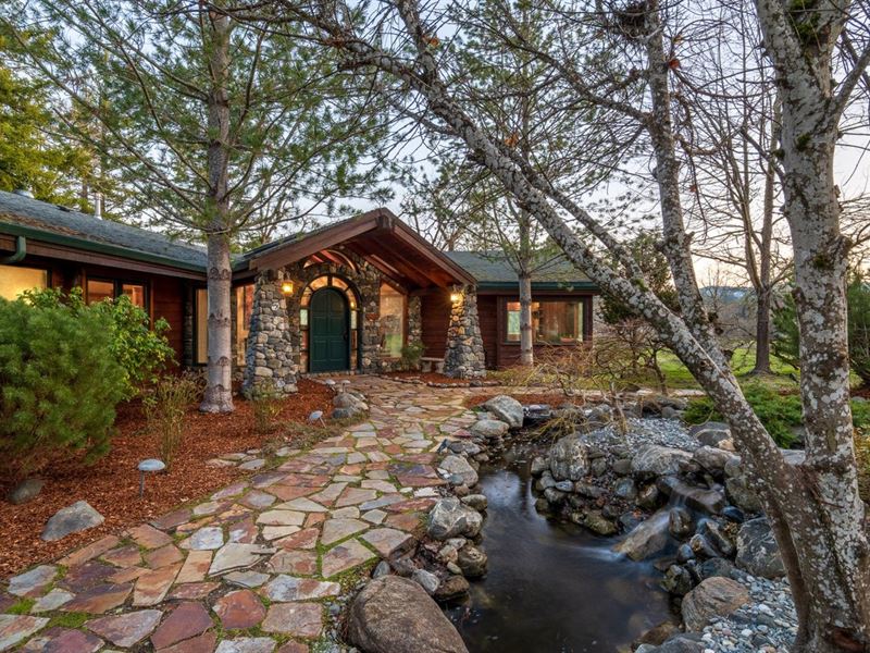 Rogue River Waterfront Property Gu : Grants Pass : Josephine County : Oregon
