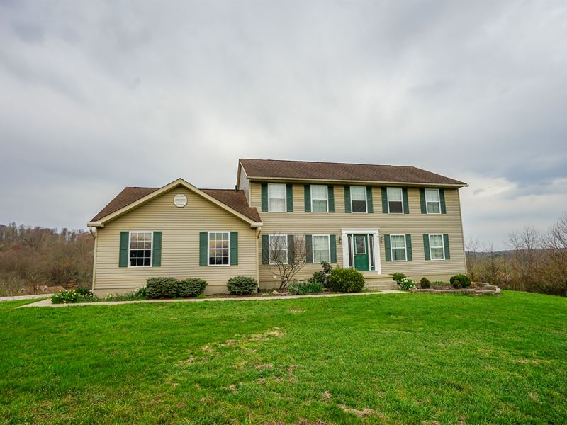 Gorgeous Home and 24 Acres : Nashport : Licking County : Ohio