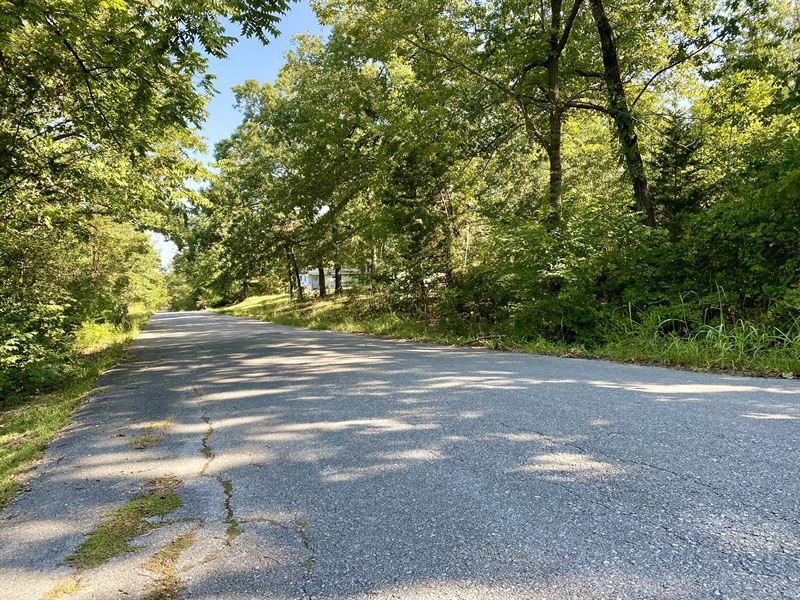 Own Land with a Serene Landscape : Horseshoe Bend : Izard County : Arkansas