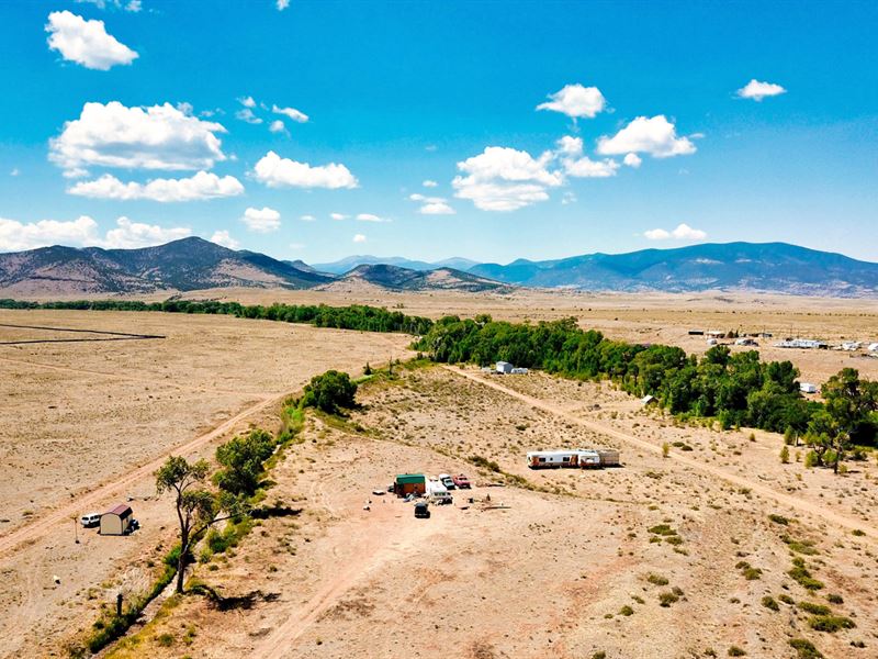 Mountain Views Near Alamosa River : La Jara : Conejos County : Colorado