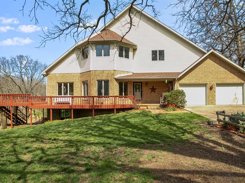 25 Acre Hobby Farm, Brick Home : Mount Vernon : Lawrence County : Missouri