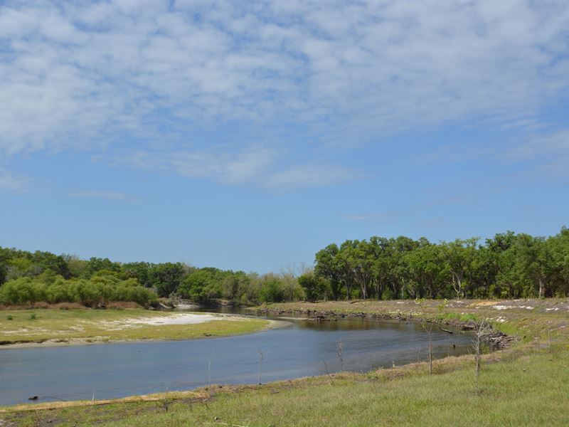 1956+/- Acres Peace River Preserve : Arcadia : DeSoto County : Florida