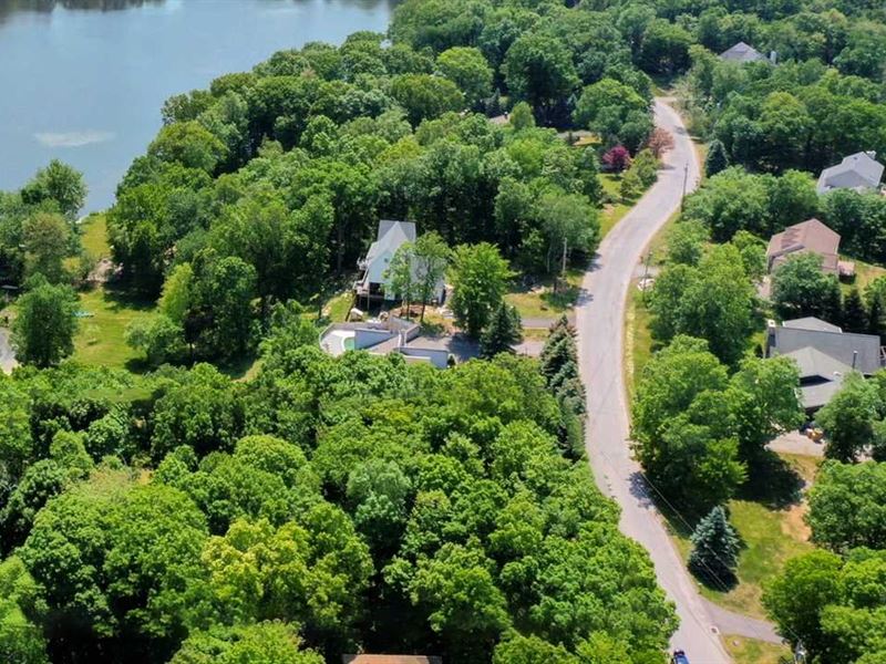 16K Sqft in Village of Fishkill : Fishkill : Dutchess County : New York