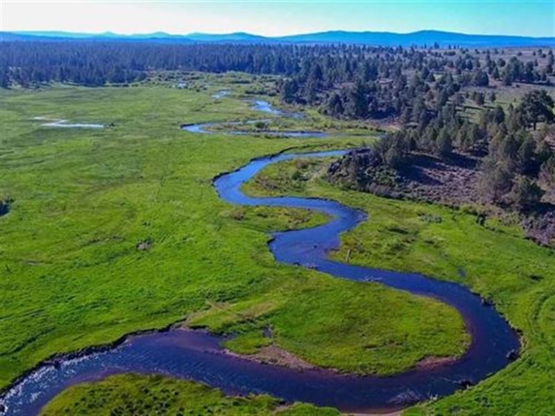 A Picturesque and Spacious Slice : Sprague River : Klamath County : Oregon