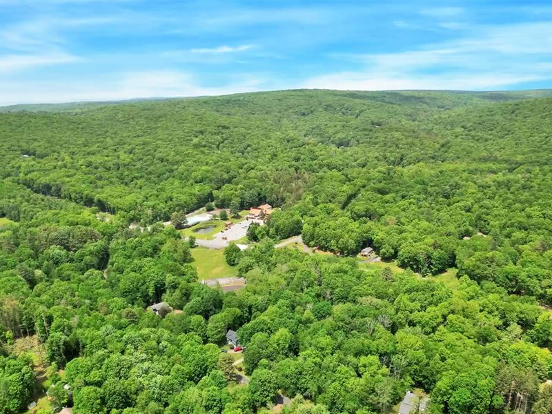30K Sqft in Bushkill, PA : Bushkill : Pike County : Pennsylvania