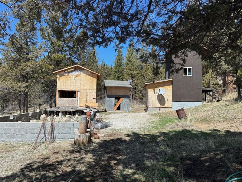 Homesteading Off The Grid : Beatty : Klamath County : Oregon