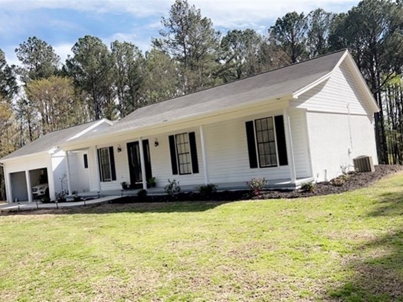 3 Acres in Lee County with A Home : Baldwyn : Lee County : Mississippi