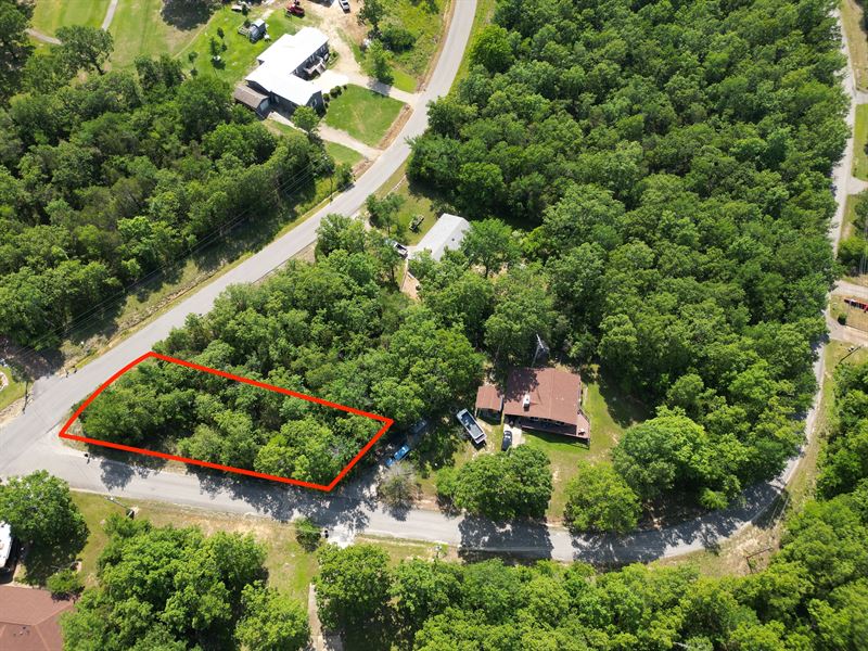 Corner Lot Close to Golf Course : Horseshoe Bend : Izard County : Arkansas