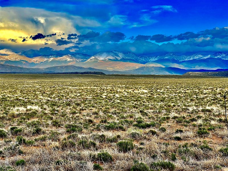 Majestic Colorado Countryside : San Luis : Costilla County : Colorado