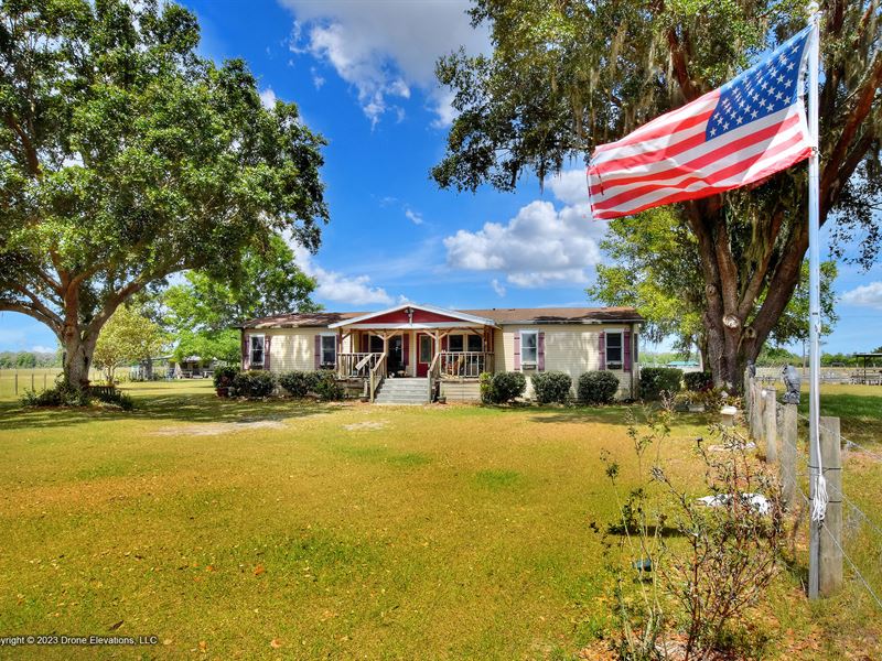 Quaint Country Estate : Lithia : Hillsborough County : Florida