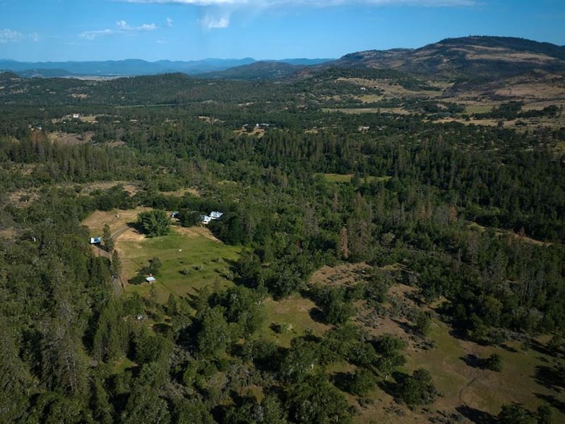 Elk Hill Farms : Eagle Point : Jackson County : Oregon