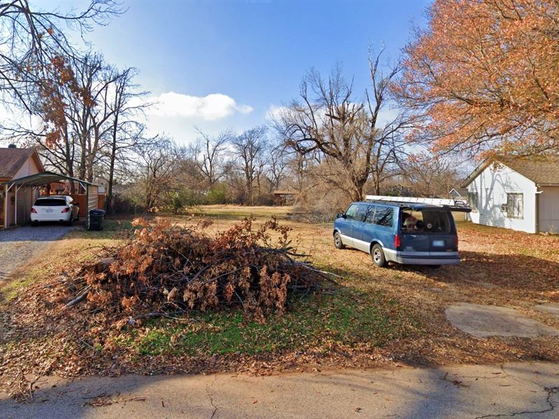 A Coveted Location : Del City : Oklahoma County : Oklahoma