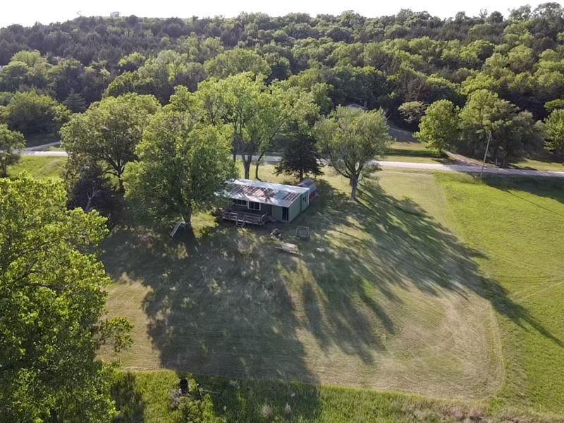 Tuttle Creek Escape : Blue Rapids : Riley County : Kansas