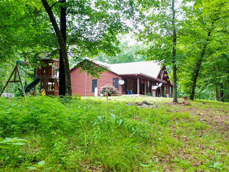 Luxury Cabin on Wooded Acreage : Broken Bow : McCurtain County : Oklahoma