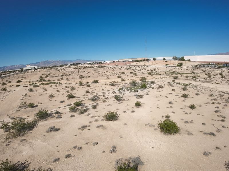 Small Plot, Big Possibilities : North Las Vegas : Clark County : Nevada