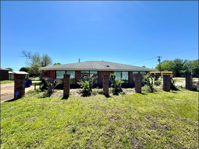 Investment Property in Bolivar Coun : Cleveland : Bolivar County : Mississippi